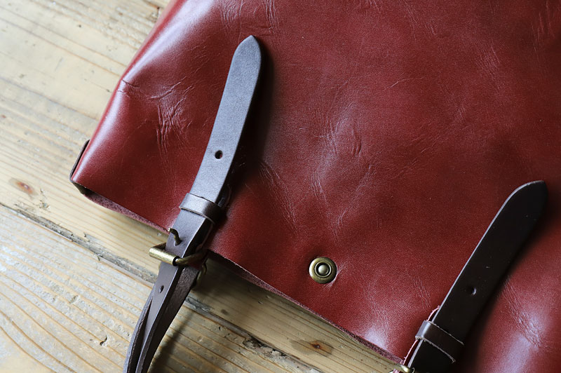 バッグの厚い革ベルト ハンドル を調整する時に革を金具から外す方法 ナチュラルバッグ通販conaranのブログ